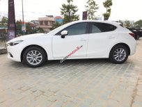 Cần bán xe Mazda 3 Facelift đời 2017, màu trắng Cần bán xe Mazda 3 Facelift đời 2017, màu trắng