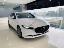 Hỗ trợ mua xe trả góp lãi suất thấp - Giao xe trước tết khi mua chiếc Mazda3 1.5L Luxury, sản xuất 2019, màu trắng Hỗ trợ mua xe trả góp lãi suất thấp - Giao xe trước tết khi mua chiếc Mazda3 1.5L Luxury, sản xuất 2019, màu trắng