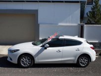 Cần bán xe cũ Mazda 3 đời 2017, màu trắng Cần bán xe cũ Mazda 3 đời 2017, màu trắng