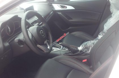 Cần bán xe Mazda 3 1.5 2016, màu trắng, giá chỉ 725 triệu