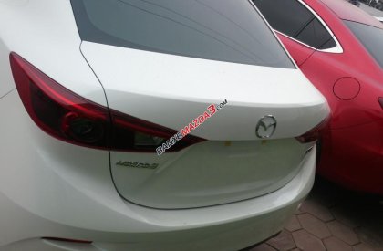 Bán ô tô Mazda 3 2.0 AT đời 2016, màu trắng, 829tr