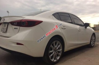 Bán Mazda 3 đời 2016, màu trắng, giá 700tr
