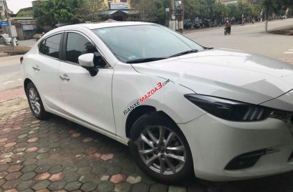 Bán Mazda 3 1.5 AT đời 2018, màu trắng, giá tốt