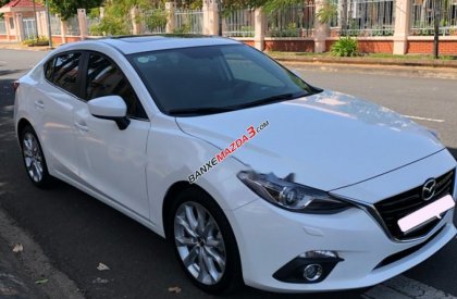 Cần bán gấp Mazda 3 2.0 đời 2015, màu trắng như mới