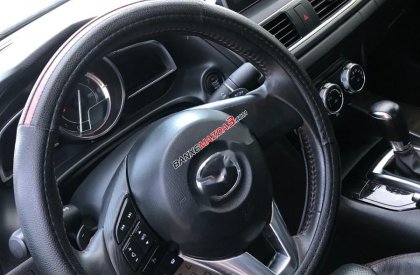 Cần bán gấp Mazda 3 2.0 đời 2015, màu trắng như mới