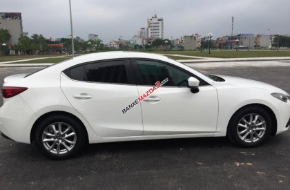 Chính chủ bán Mazda 3 năm 2015, màu trắng, giá cạnh tranh