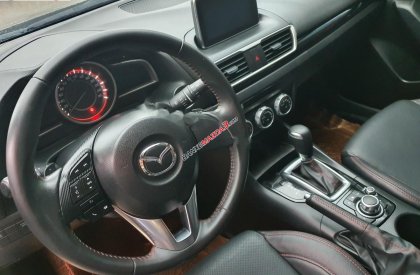 Cần bán xe Mazda 3 năm sản xuất 2016, giá tốt xe còn mới lắm