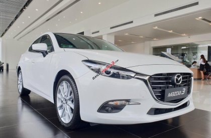 Mazda Kiên Giang - Cần bán xe Mazda 3 1.5 Luxury 2019, màu trắng, giá tốt