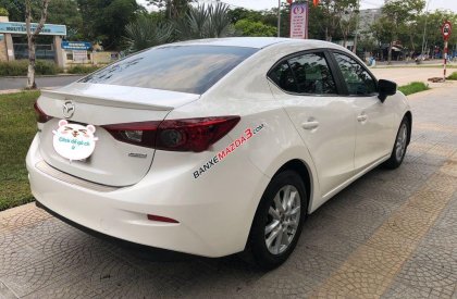 Cần bán lại xe Mazda 3 1.5FL đời 2017, màu trắng chính chủ