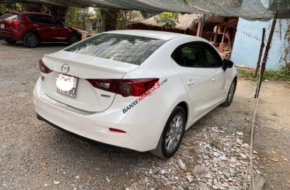 Bán Mazda 3 đời 2018, màu trắng, giá cạnh tranh