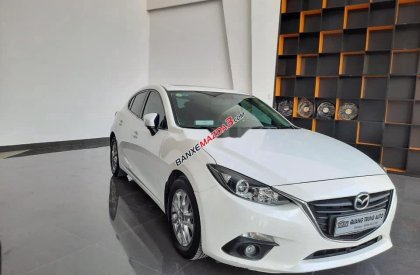 Cần bán gấp Mazda 3 sản xuất năm 2015, màu trắng giá cạnh tranh