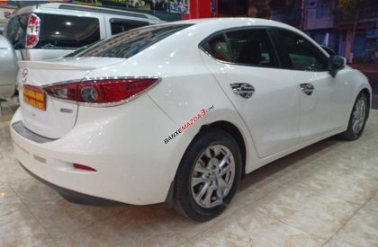 Cần bán xe Mazda 3 năm 2017, màu trắng như mới, 620 triệu