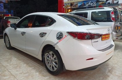 Cần bán xe Mazda 3 năm 2017, màu trắng như mới, 620 triệu