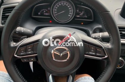 Xe Mazda 3 1.6L năm 2018, màu đen