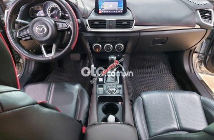 Bán ô tô Mazda 3 1.5AT sản xuất năm 2018, màu bạc chính chủ, giá tốt