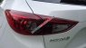 Cần bán Mazda 3 1.5 Hatchback đời 2016, màu trắng, giá 725tr