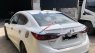 Cần bán gấp Mazda 3 1.5 đời 2016, màu trắng, xe gia đình sử dụng, nữ chạy