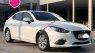 Cần bán Mazda 3 năm 2017, màu trắng, phiên bản Sedan